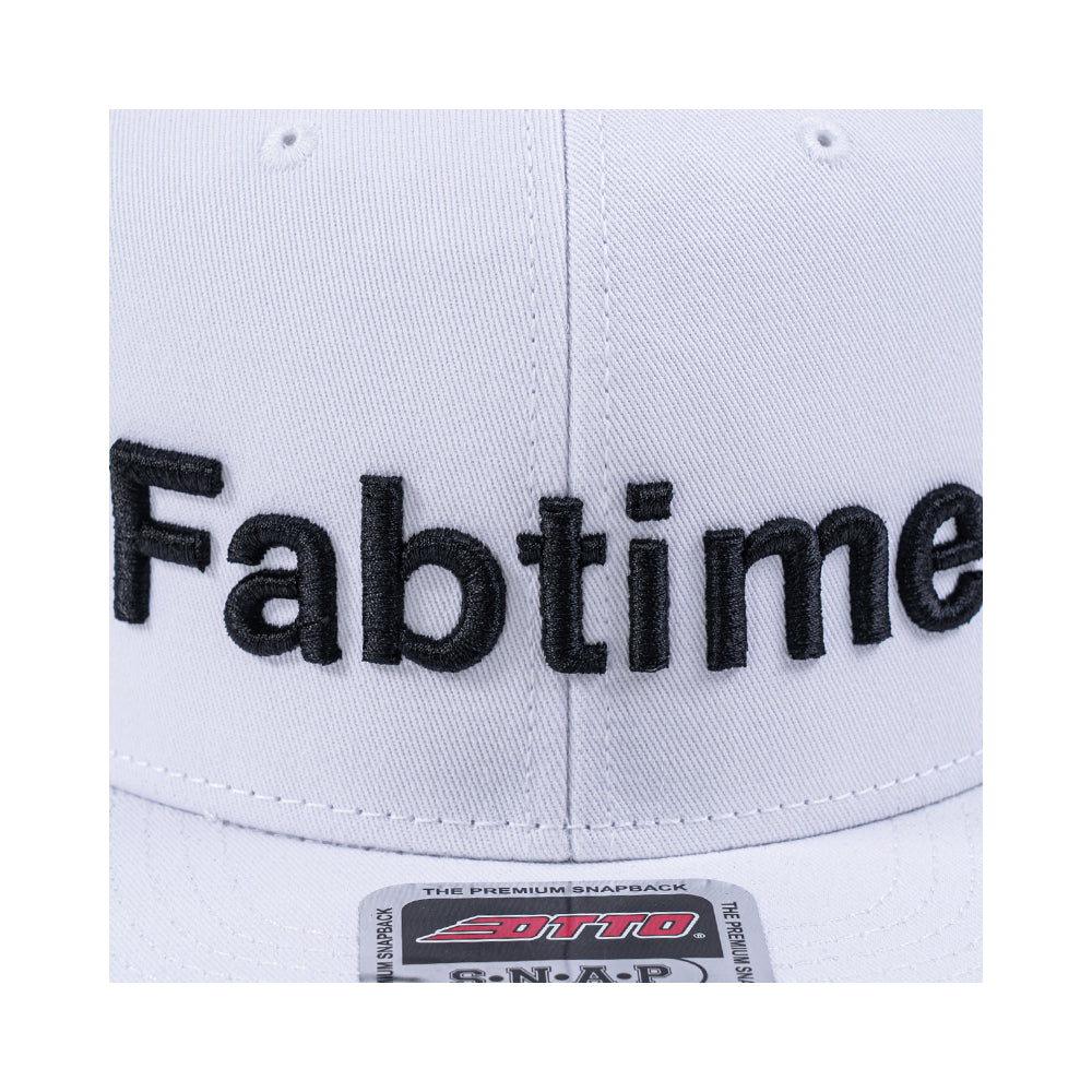 FLAT VISOR CAP WHITE