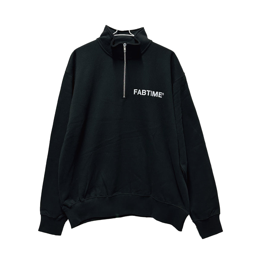 HALF ZIP SWEATSHIRT